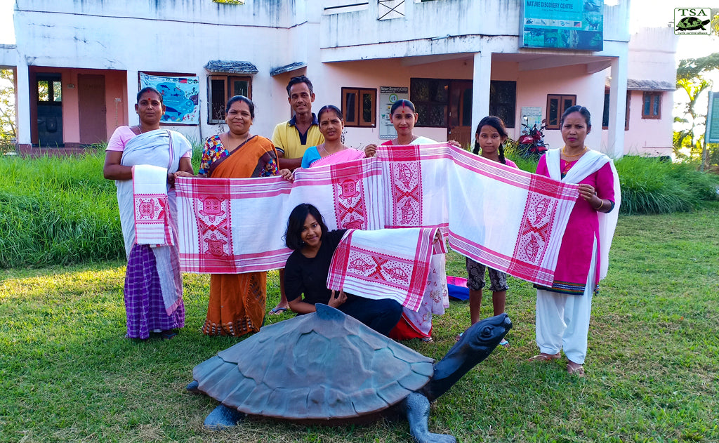 Gamocha-Group-2|Black-Softshell-Turtles-Nagshankhar-Temple|Gomacha-Threads|Gamocha-Group|Gamocha-Weaving|Pranali-Das